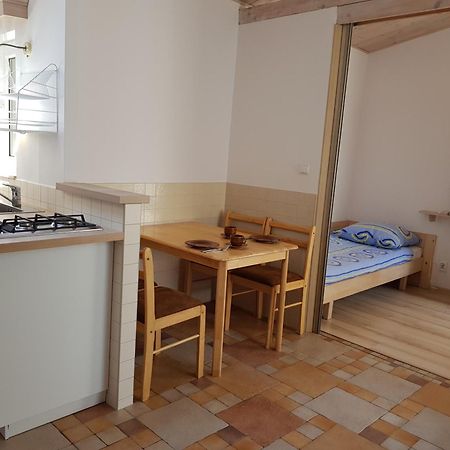 Pokoje I Apartamenty Przy Sosnowej ポッドンビエ エクステリア 写真