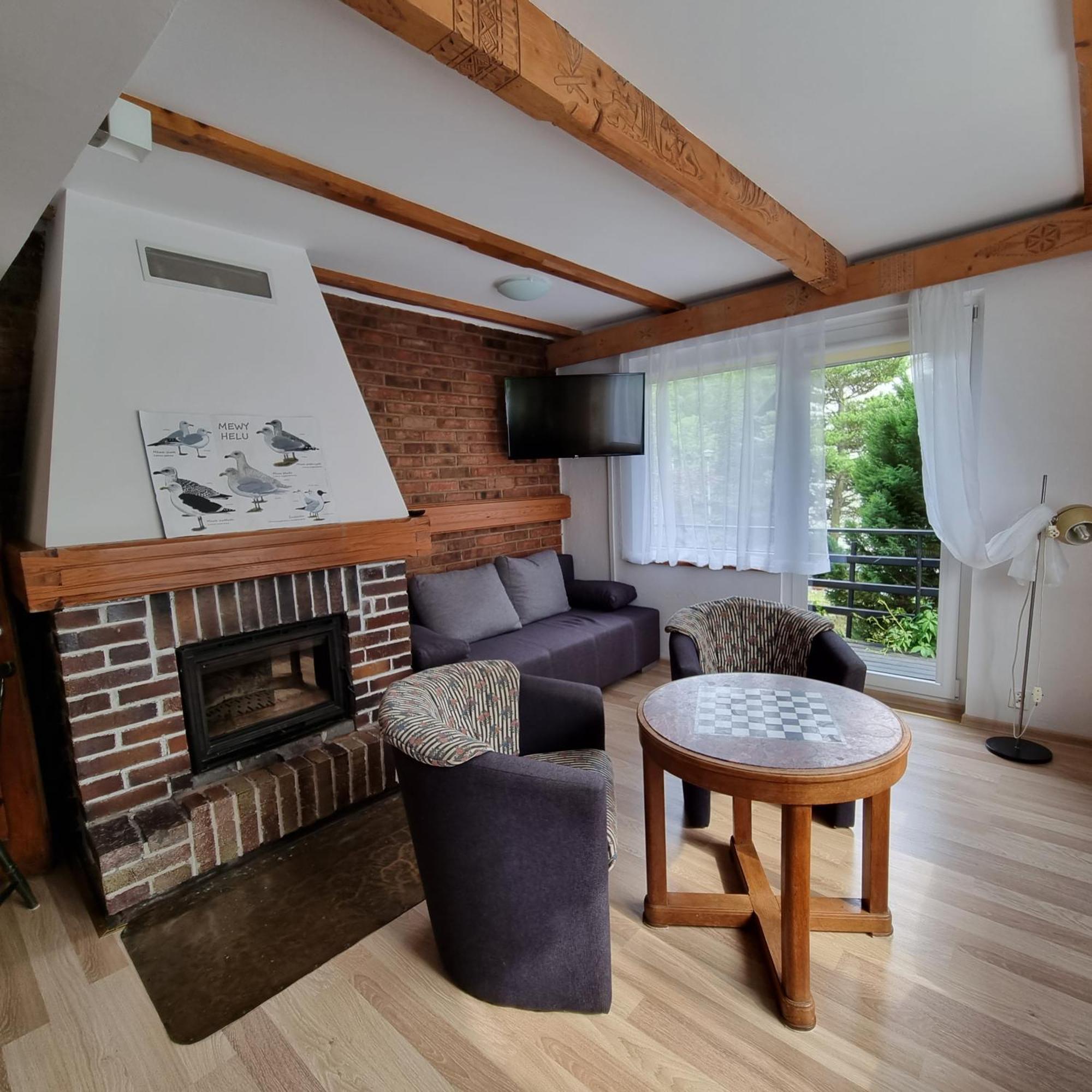 Pokoje I Apartamenty Przy Sosnowej ポッドンビエ エクステリア 写真