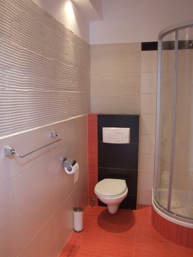 Pokoje I Apartamenty Przy Sosnowej ポッドンビエ エクステリア 写真